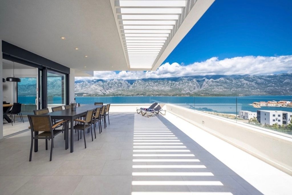 Sea View Properties: The Ultimate in Luxury Living