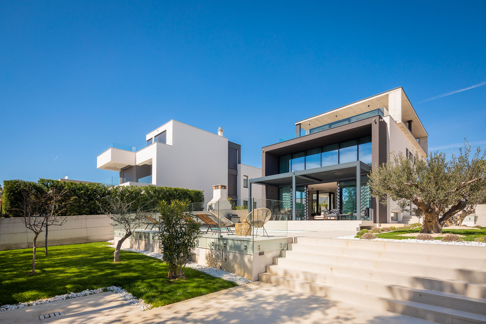 Modern mansion for sale in Zadar