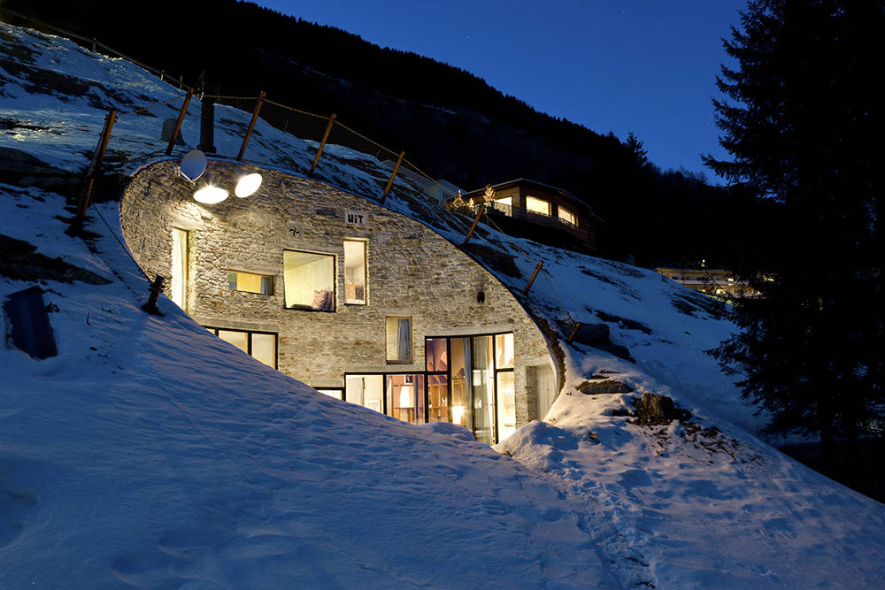 Villa Vals: A Modern Marvel Hidden in the Swiss Mountains