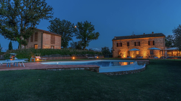 Embrace Serenity and Authenticity - Discover the Enchanting Agriturismo in the Tuscan Countryside