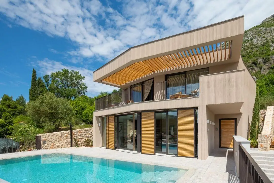 Epitome of Luxury: A Stunning Villa Property in Dubrovnik
